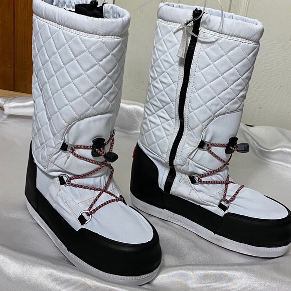 hunter quilted snow boots